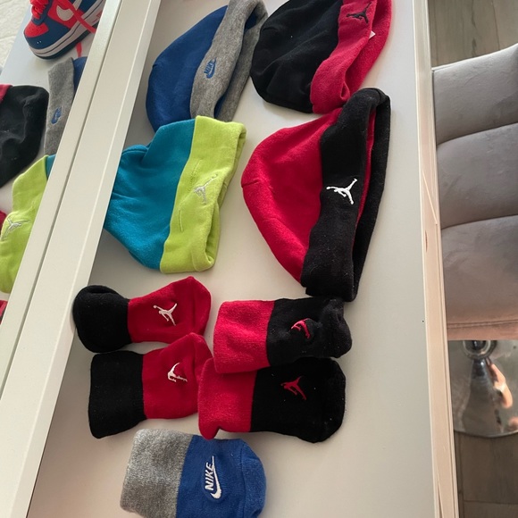 Jordan hats & socks - Picture 2 of 2